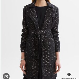 Banana Republic blk lace trench - S
